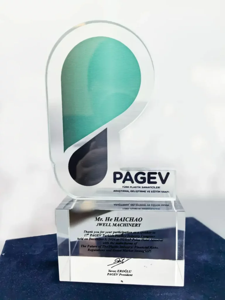Plasteurasia 2024: JWELL Machinery brilla en la principal feria de maquinaria para plástico y caucho de Turquía 3 jwell plasteurasia 2024 trophy award Plasteurasia 2024: JWELL Machinery brilla en la principal feria de maquinaria para plástico y caucho de Turquía JWELL.CO